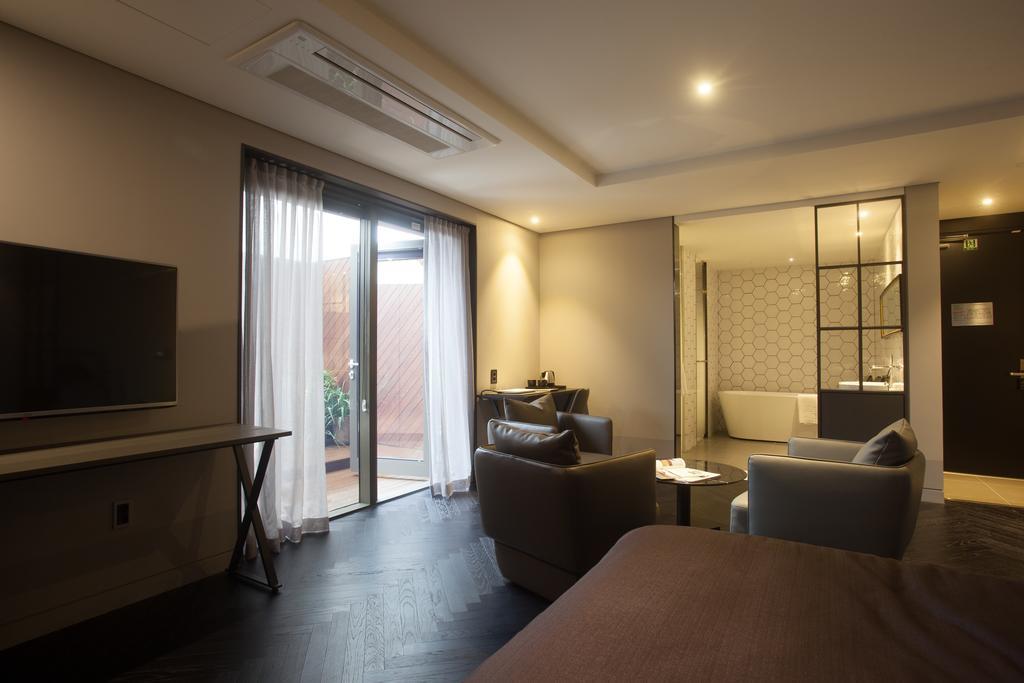 Hotel Gaden Suwon Exteriör bild