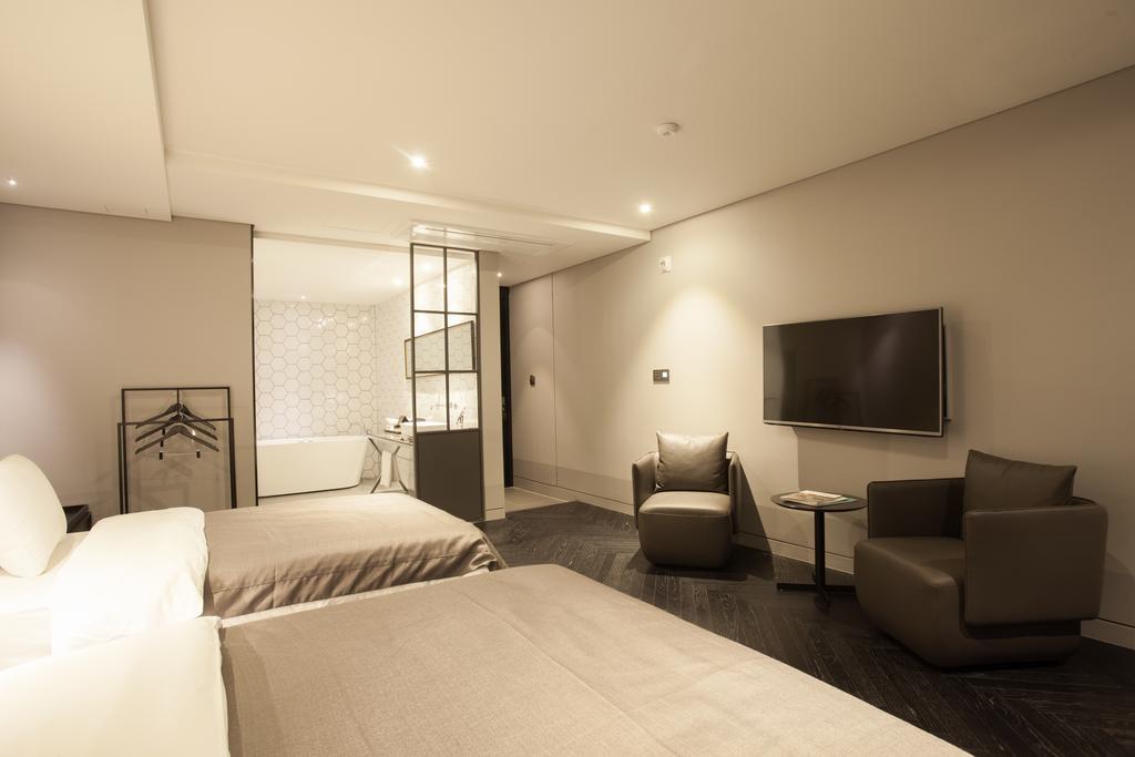 Hotel Gaden Suwon Exteriör bild
